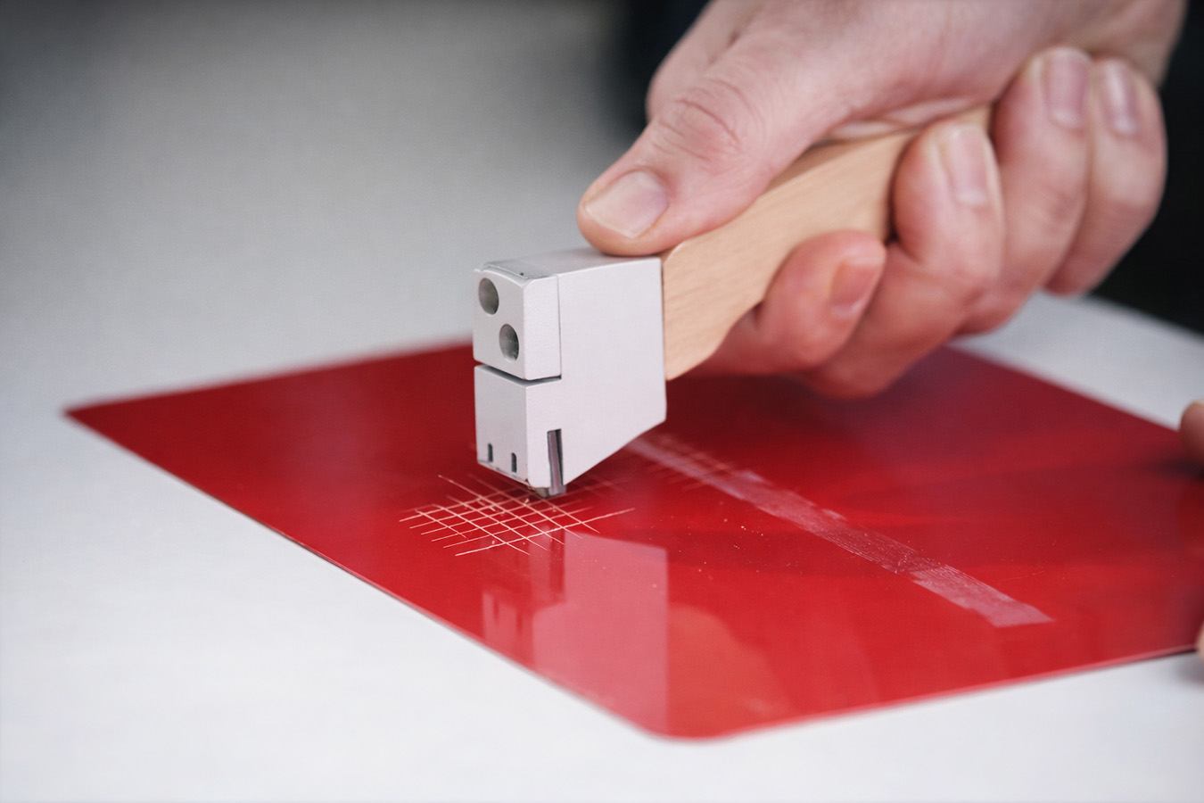 Adherencia de pintura en metal