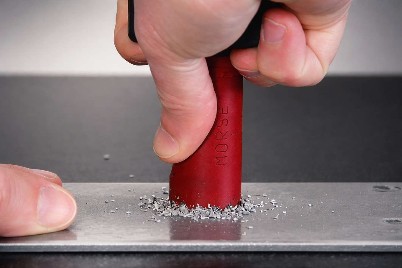 Adherencia de pintura en metal